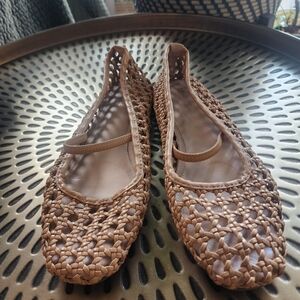 Elegant Tan Woven Women's Flats
